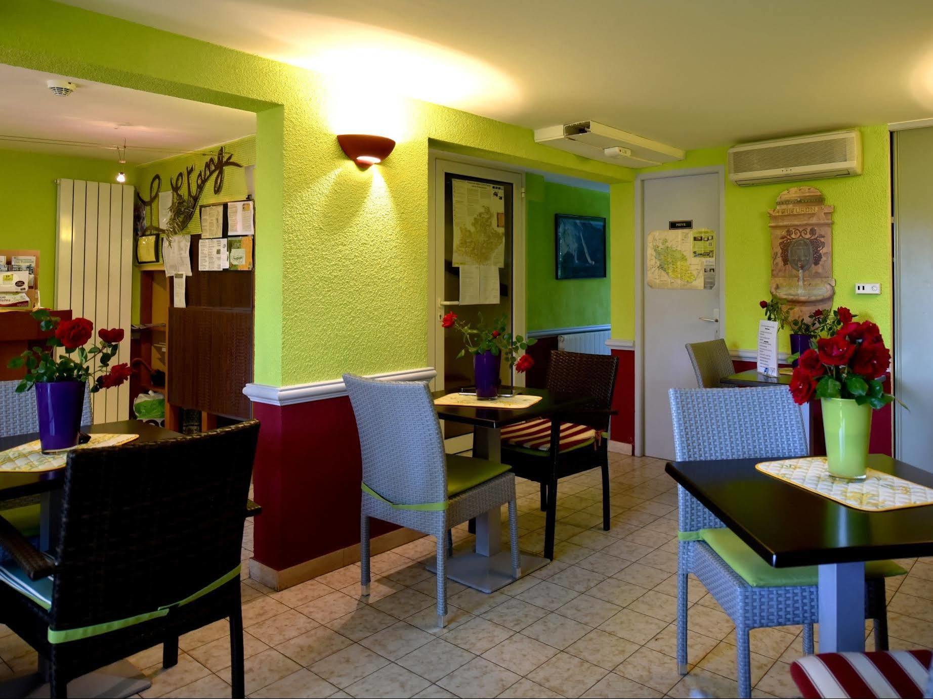 Logis Hotel De L'Etang คุคุรง ภายนอก รูปภาพ
