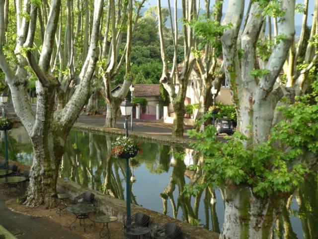 Logis Hotel De L'Etang คุคุรง ภายนอก รูปภาพ
